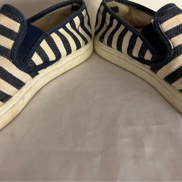 Gap Sneakers Blue White Striped Slip On Canvas Casual Comfort Loafers - Picture 3 of 4